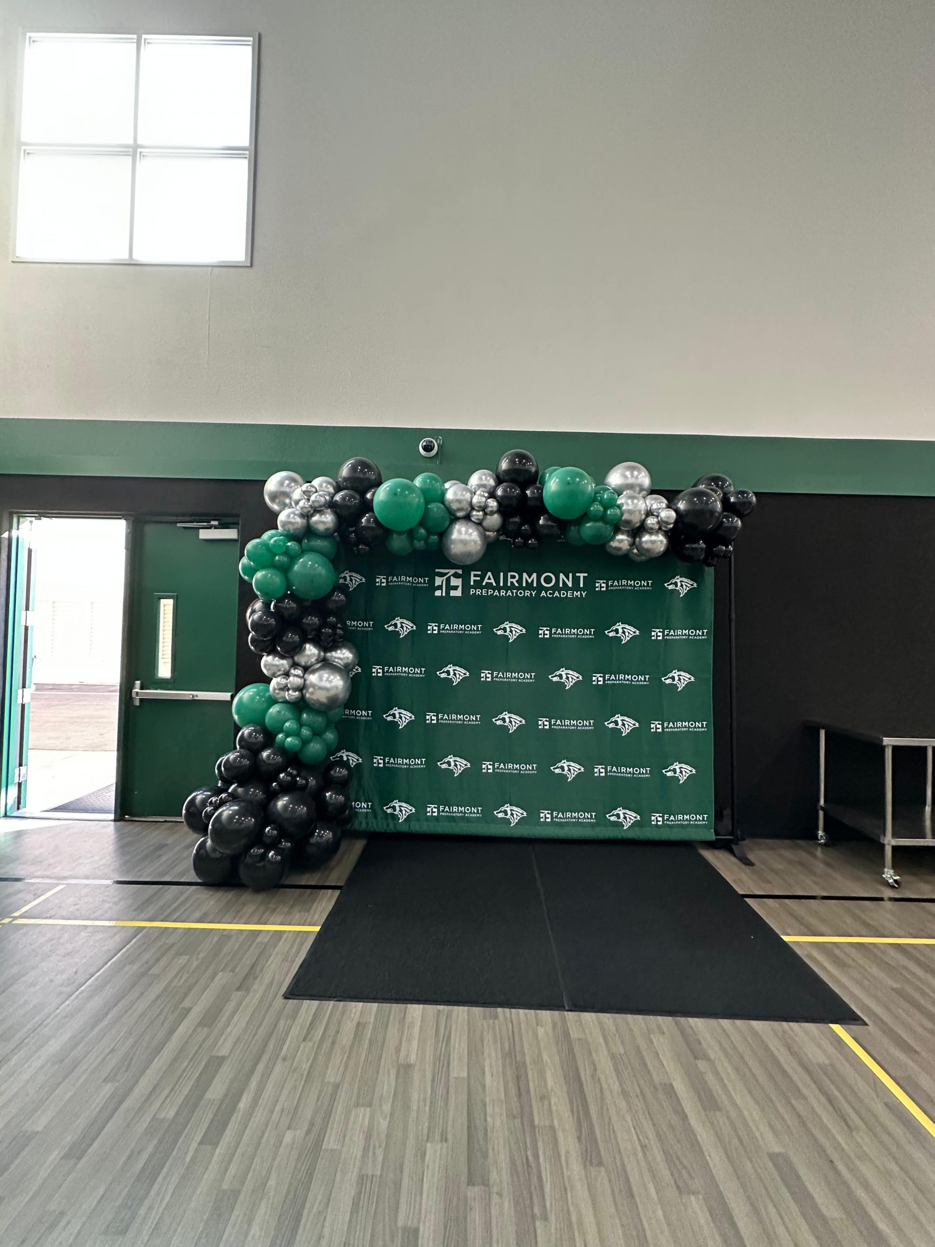 Fancy Deluxe luxury balloon decor by Fancy Nanci Balloons in Whittier CA