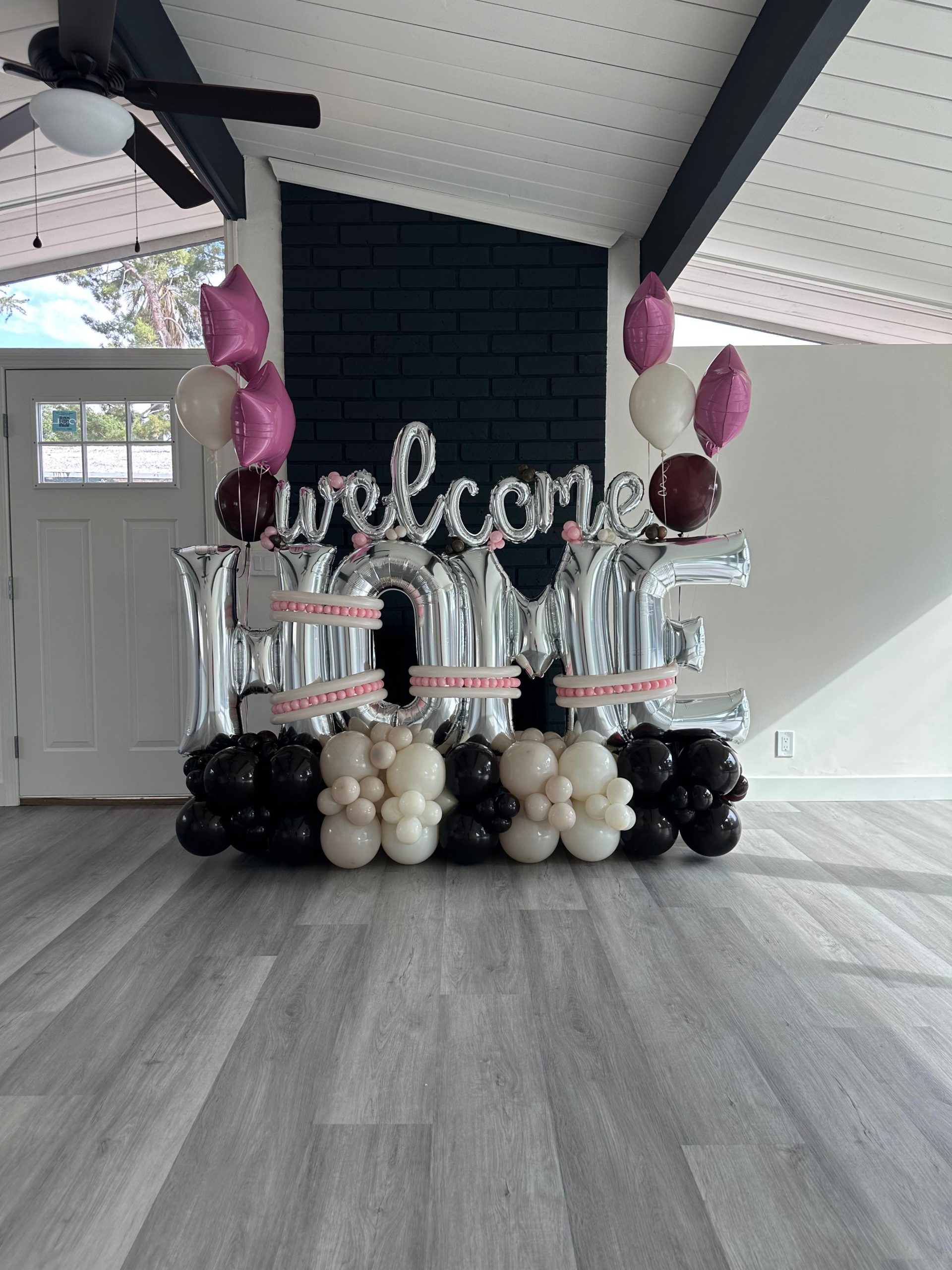 Fancy Nanci Balloons Balloon Decor gallery image 11